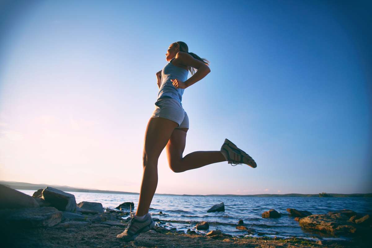 Cómo hay que cuidar la piel para hacer deporte? - Clínica Dermatológica  Novaderma, dermatólogo en Tomares y en Sevilla.